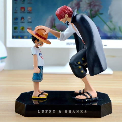 Figurine One piece : Shanks le roux et Monkey D Luffy